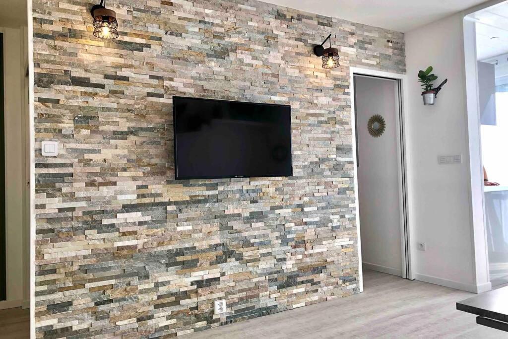 Grand Studio Cabine 30 M² Centre Ville, Refait A Neuf Pour Vous ! Climatise La Grande-Motte Exterior foto