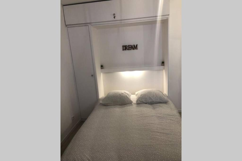 Grand Studio Cabine 30 M² Centre Ville, Refait A Neuf Pour Vous ! Climatise La Grande-Motte Exterior foto