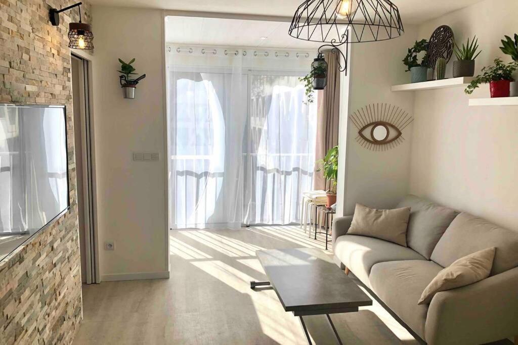 Grand Studio Cabine 30 M² Centre Ville, Refait A Neuf Pour Vous ! Climatise La Grande-Motte Exterior foto
