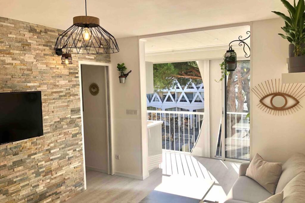 Grand Studio Cabine 30 M² Centre Ville, Refait A Neuf Pour Vous ! Climatise La Grande-Motte Exterior foto